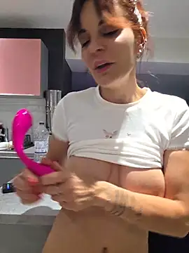 JuneLaFrenchie webcam