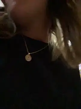 Andrea_19blonde webcam