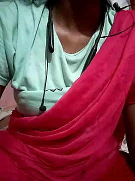 kaviyaponnu0987 webcam