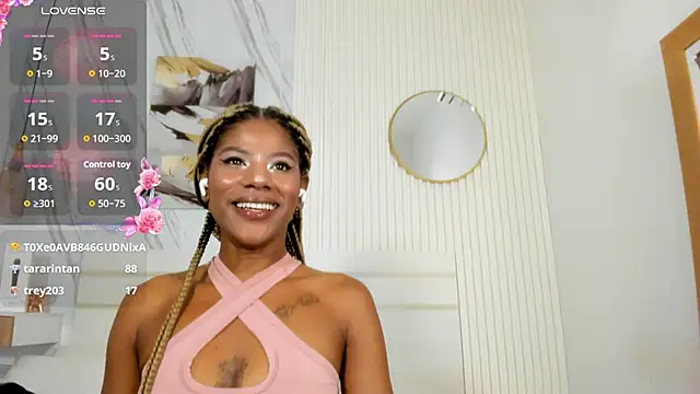 Afro_Luna webcam