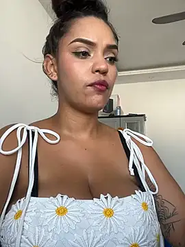 Sara-77 webcam
