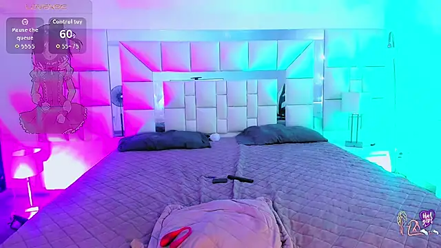katha_Crawford webcam
