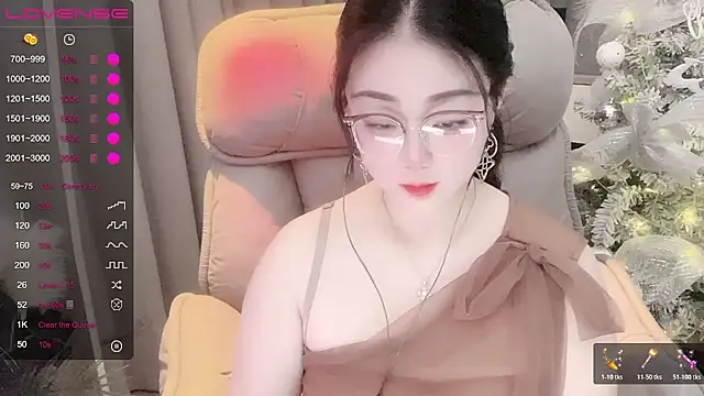 Monica-666888- webcam