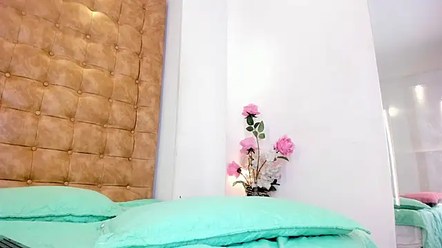 violet_giraldo webcam