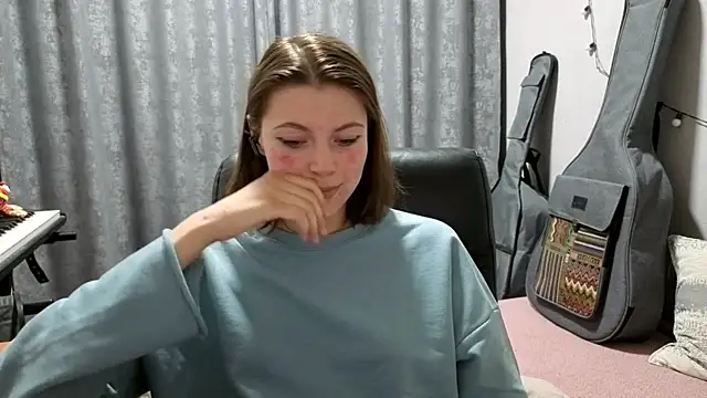 CutieAnny webcam