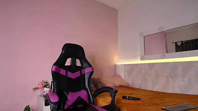 kristibennet webcam