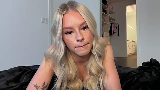kenziesmithh webcam