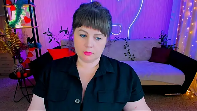 crystaalstaar - CrystaalStaar's free webcam - UK Sex Cams