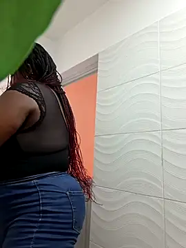 Adrilovechocolate webcam