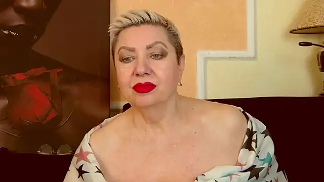 LadyPosh webcam