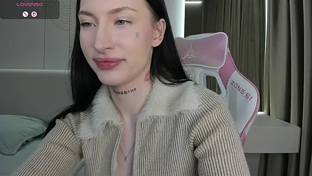 JenniferQueen11 webcam