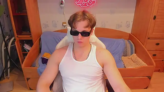 Dexter_Bennett webcam