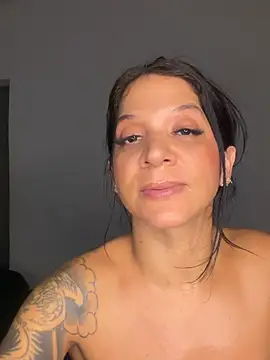 Biazinhabdsm webcam