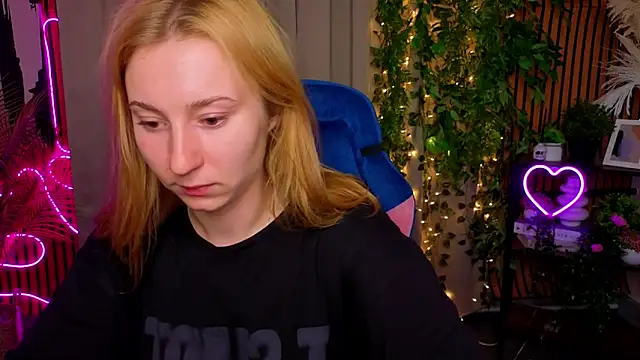 RosalieHandley webcam