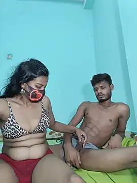 Hot-Couple4 Live Webcam on Stripchat