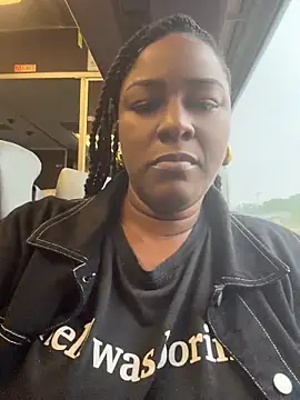 GirthGoddessCoco webcam