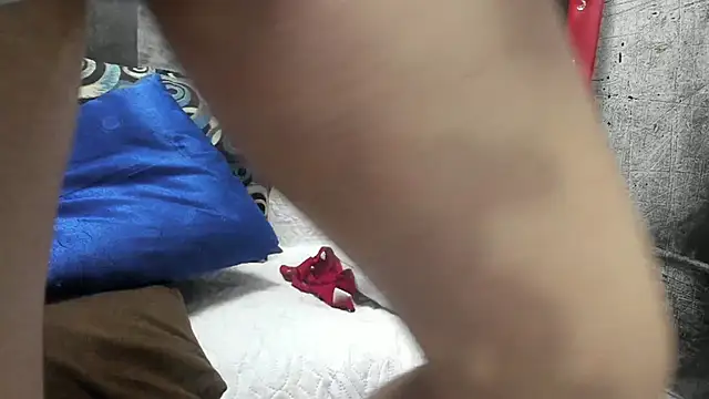 Gury_tattoo webcam