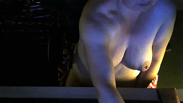 Silvia2277 webcam