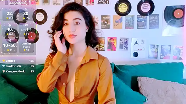 Maya_Rogerss webcam