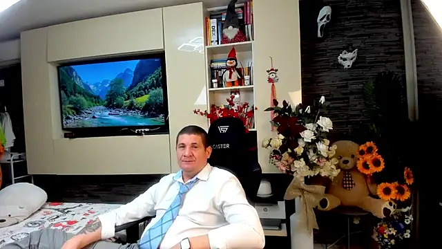 SpartacusDaddy48 webcam