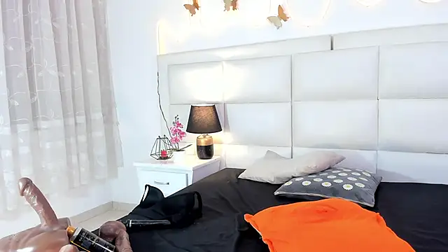 Michelle_Lewis_ webcam