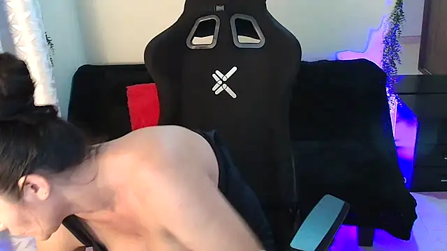 LUCYMILF_SEXY webcam