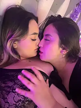 Antonella_Julieta webcam