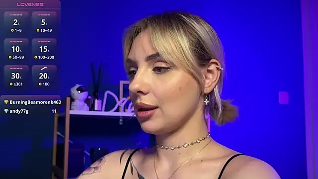 mari_grey webcam