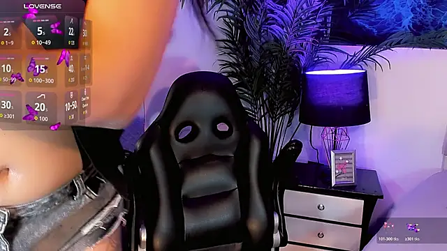 Keira_Fox31 webcam