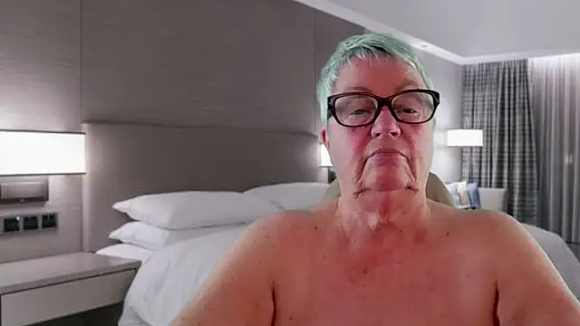 mystery-grandmother - Mystery-Grandmother's free webcam - UK Sex Cams