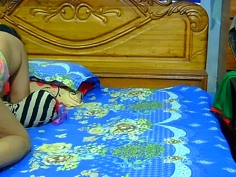 Horny_Doll24 webcam
