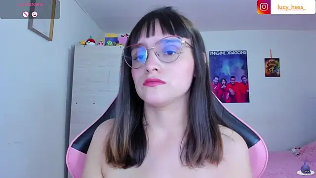 Lucyy-hess webcam