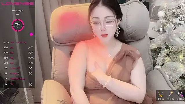 Monica-666888- webcam