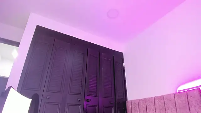 Dahlia_rossee webcam