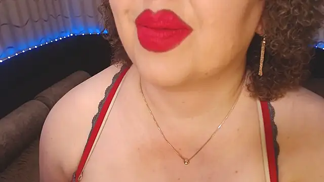 BustyKatty webcam