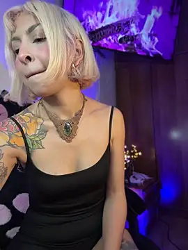 Cinamoonn webcam