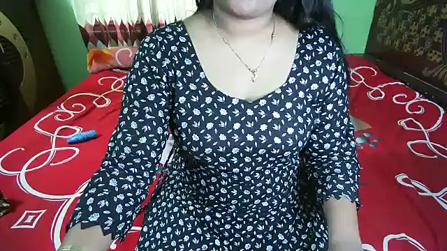 BengaliQueenStar webcam