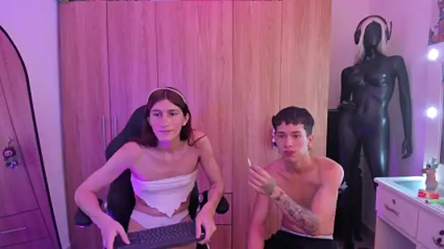 pride_couple - Pride_couple's free webcam - UK Sex Cams