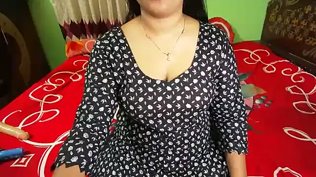BengaliQueenStar webcam