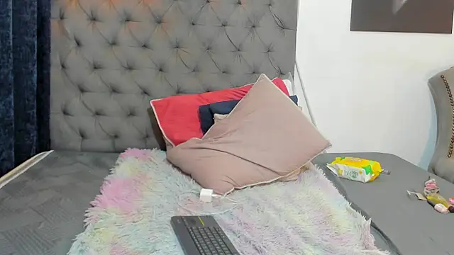 nahiroby_ebony - Nahiroby_ebony's free webcam - UK Sex Cams