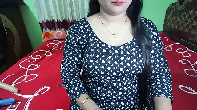 BengaliQueenStar webcam