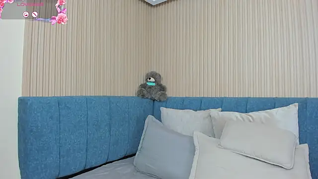 angel_ponce webcam