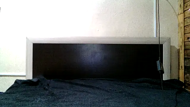 LuckyLust15 webcam