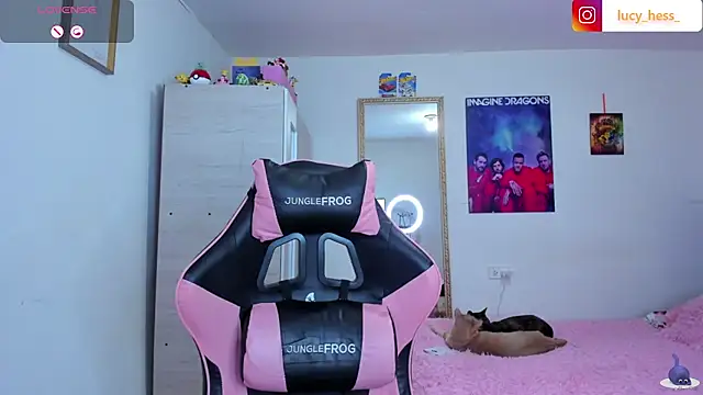 Lucyy-hess webcam