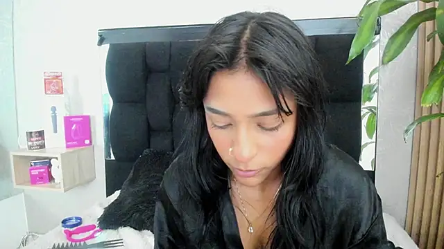 LesliePetit webcam