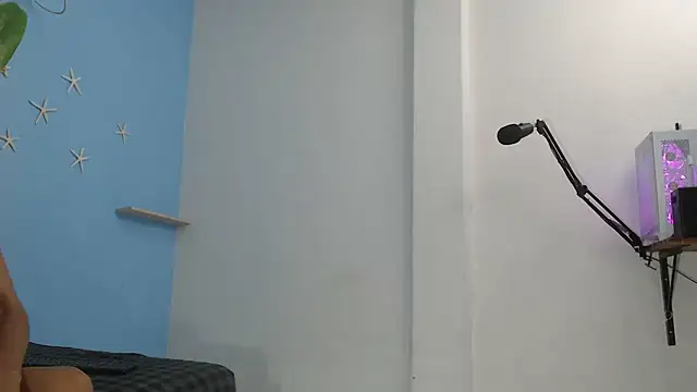skinnyverus18 webcam