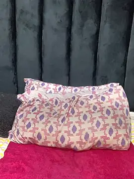 Littlebunny33 webcam