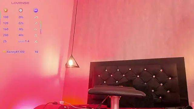 curly_babe webcam