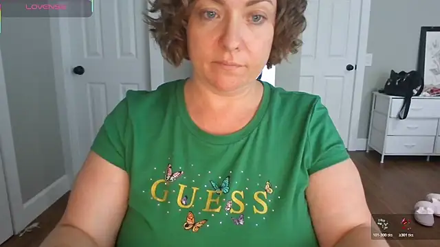 julimonroe webcam
