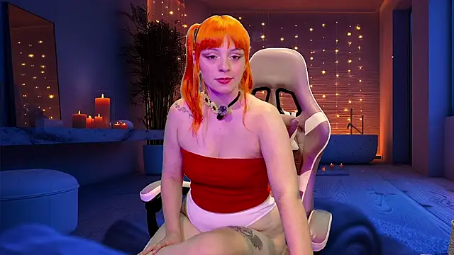 mynaughtygirlorangemovie webcam